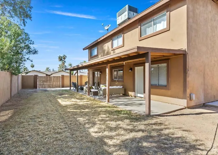 Haven - 4br - Sleeps 10- Fire Pit - Golf- Yard Games Holiday home *