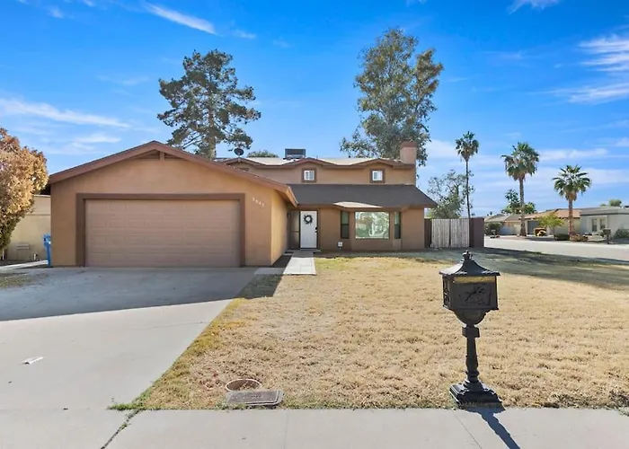 Haven - 4br - Sleeps 10- Fire Pit - Golf- Yard Games Phoenix