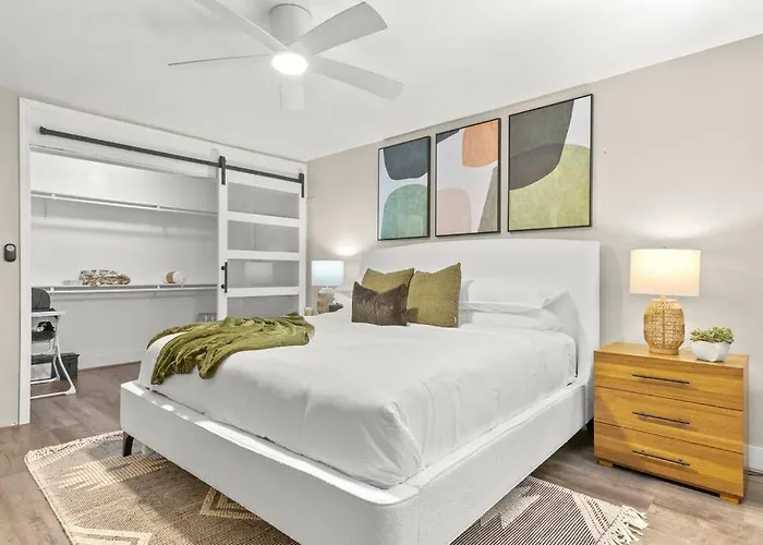 Haven - 4br - Sleeps 10- Fire Pit - Golf- Yard Games * Phoenix